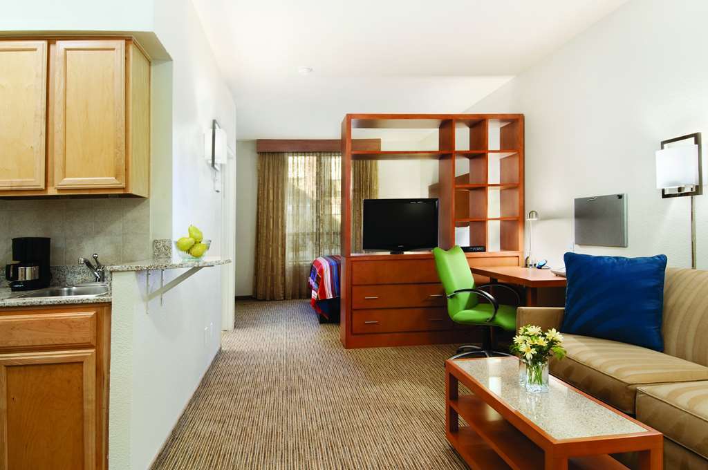 Hyatt House Dallas Lincoln Park Hotel Bilik gambar